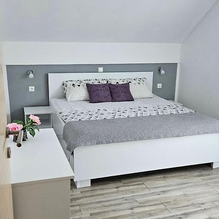 Apartment Andrea Smoljanac Kültér fotó