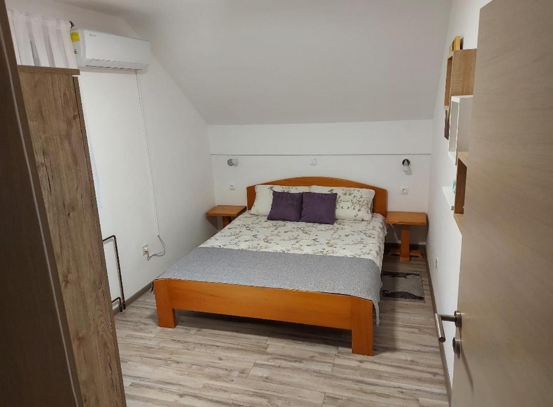 Apartment Andrea Smoljanac Kültér fotó