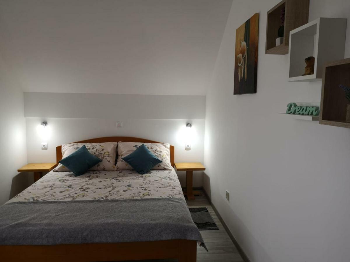 Apartment Andrea Smoljanac Kültér fotó